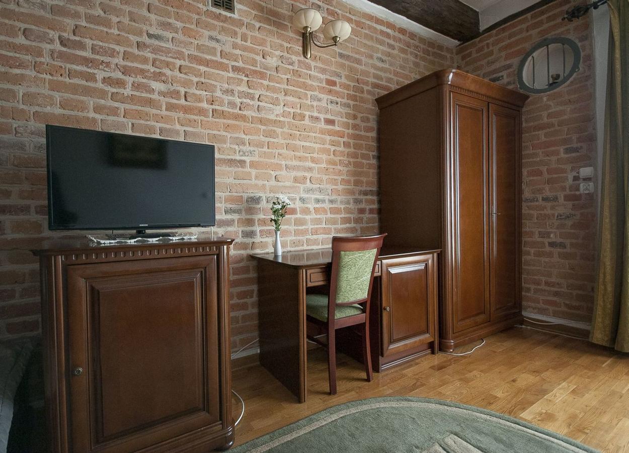 Hotel Restauracja Pod Parowozem Ostrowiec Świetokrzyski Exterior foto