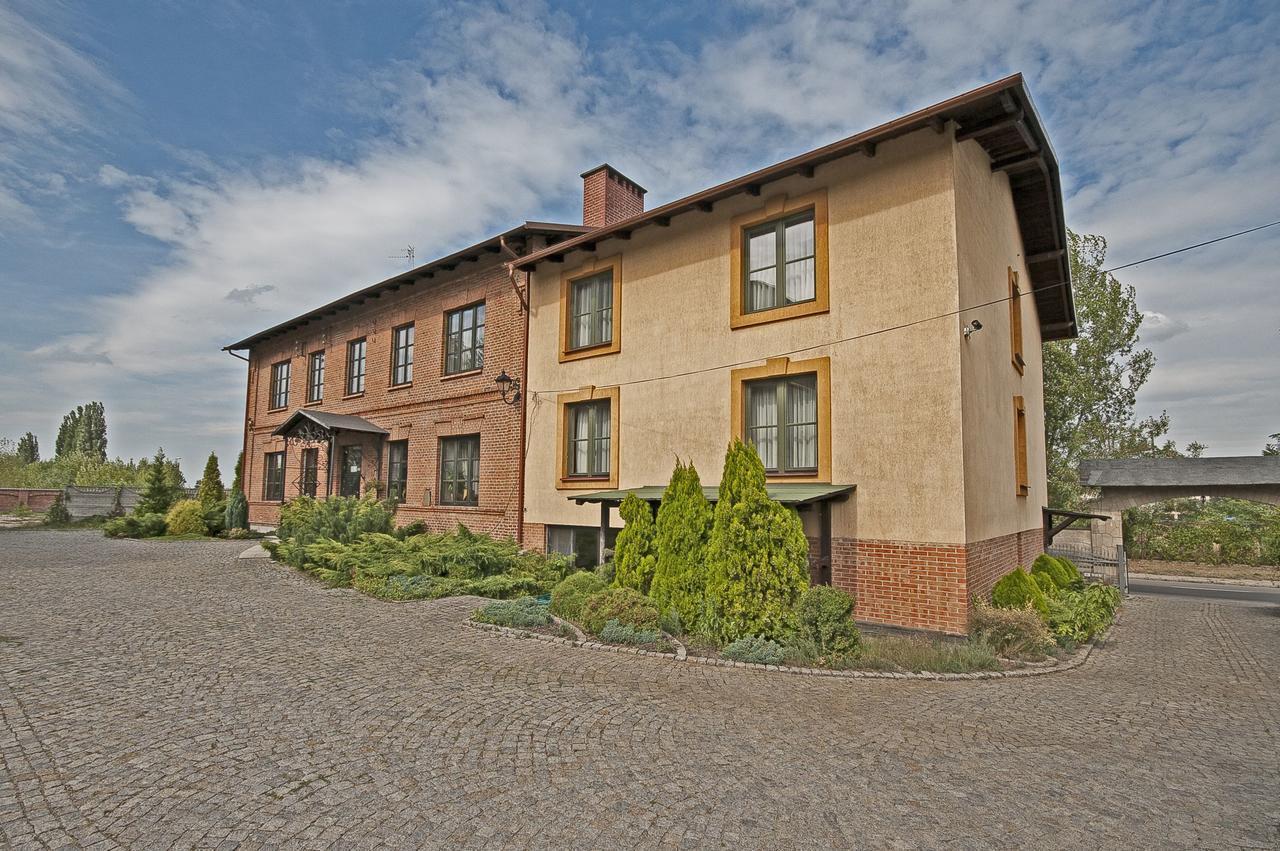 Hotel Restauracja Pod Parowozem Ostrowiec Świetokrzyski Exterior foto