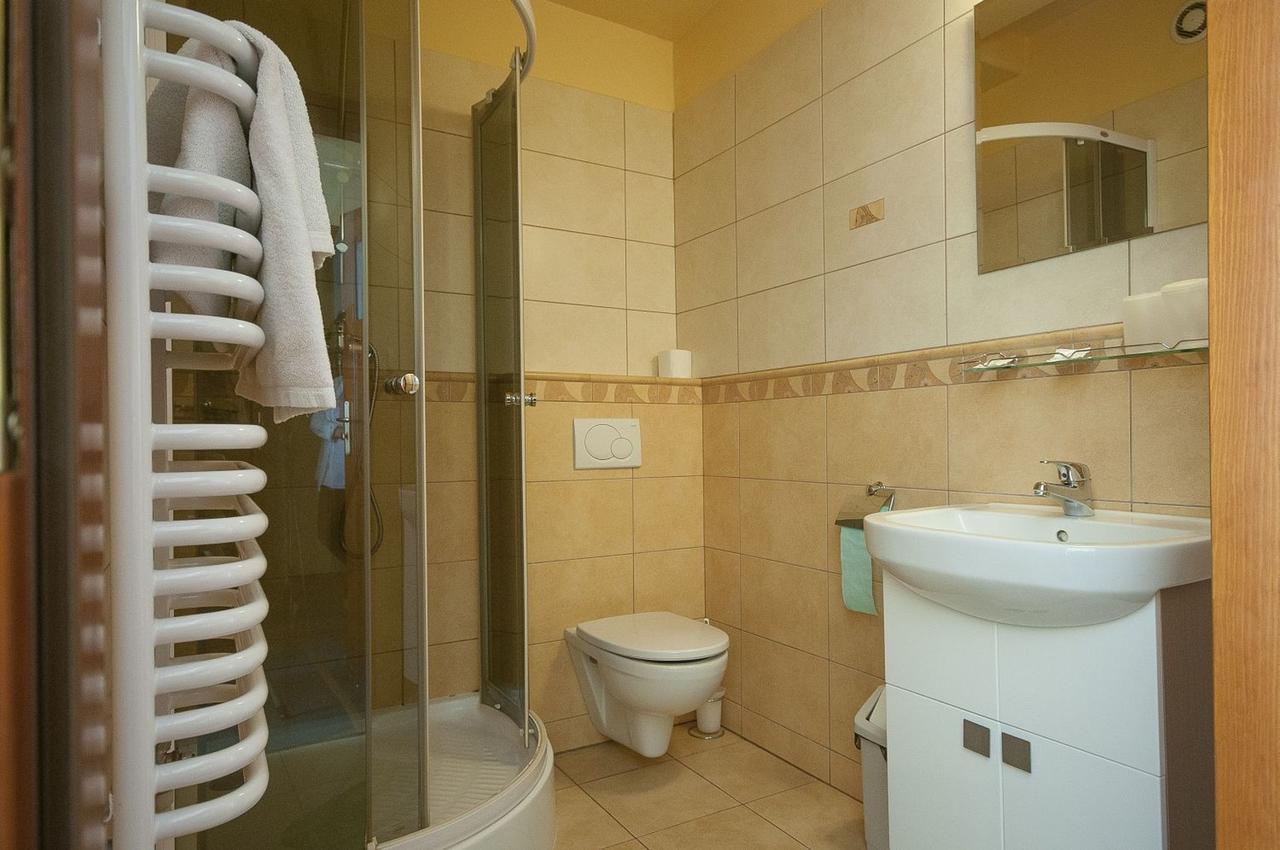 Hotel Restauracja Pod Parowozem Ostrowiec Świetokrzyski Exterior foto