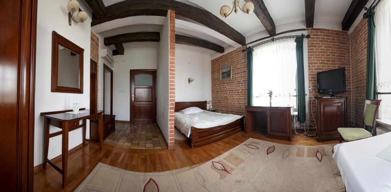 Hotel Restauracja Pod Parowozem Ostrowiec Świetokrzyski Exterior foto